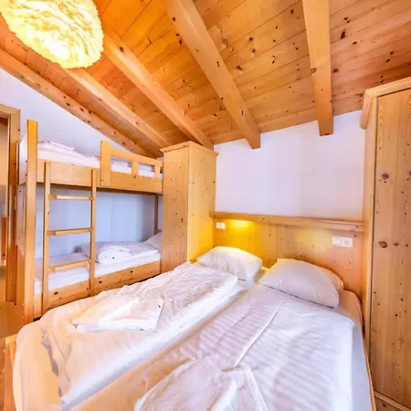 Semesterbostad Premium Mountain For 10 *